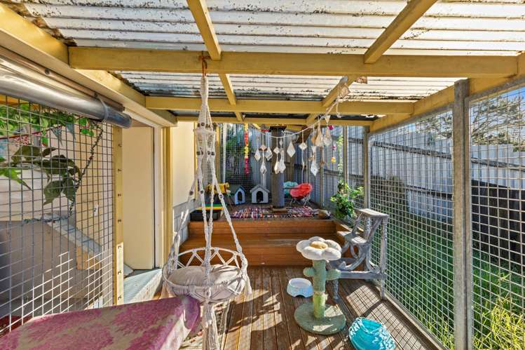 23 Waitakere Road Waitakere_37