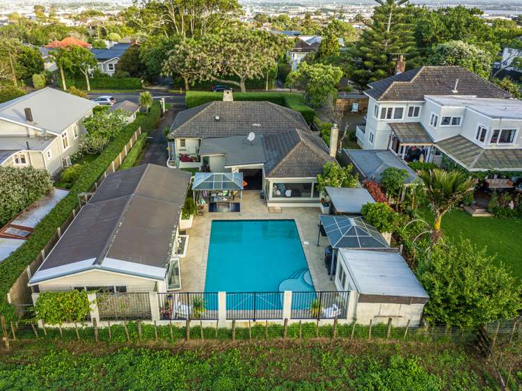 122 Campbell Road_0
