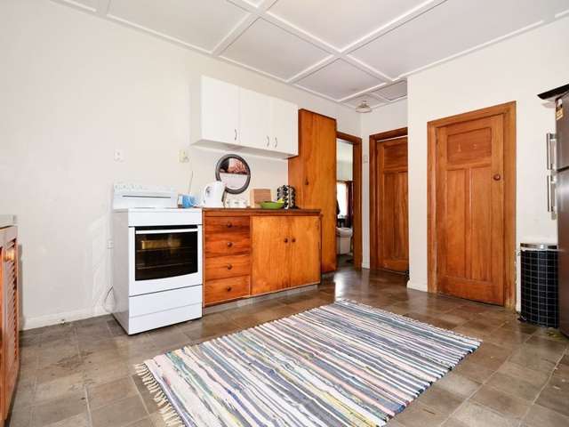 23 View Road Henderson_1