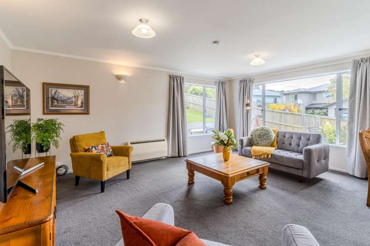 10 Sretlaw Place Glenross_5