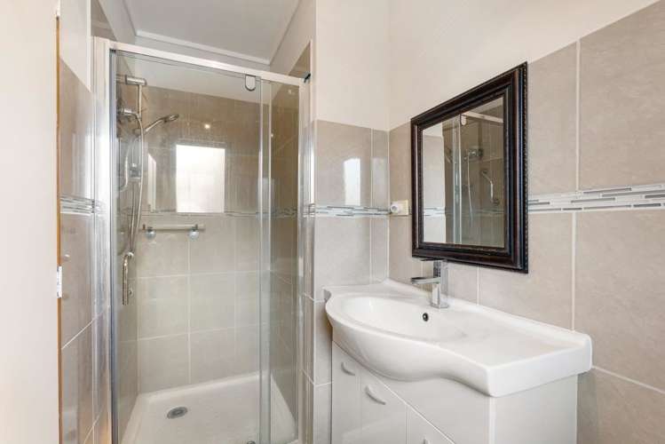 8a Weiti Road Orewa_16