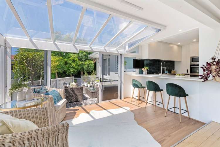 110 Sandspit Road Cockle Bay_11