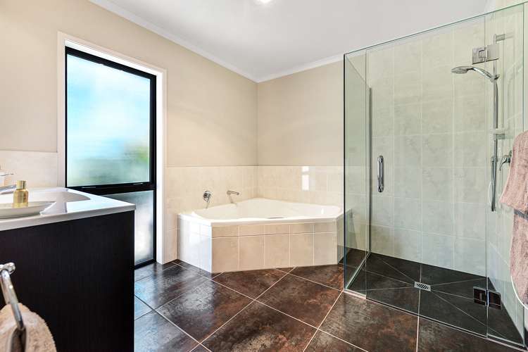 30 Lake Road Ohaupo_24