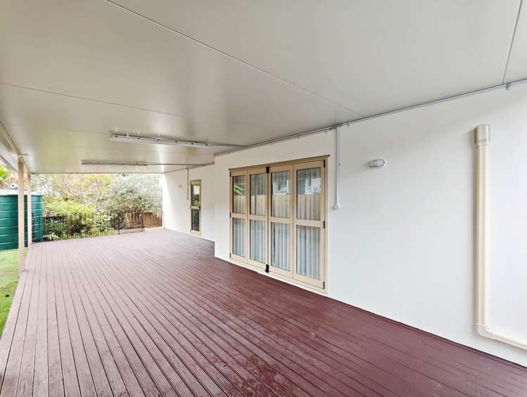38 Chartwell Avenue Glenfield_20
