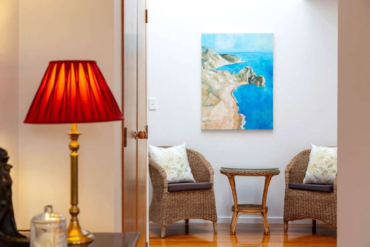 9 Highwood Grove Torbay_13