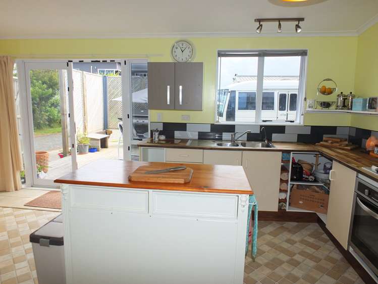 141 Seabury Avenue Foxton Beach_10