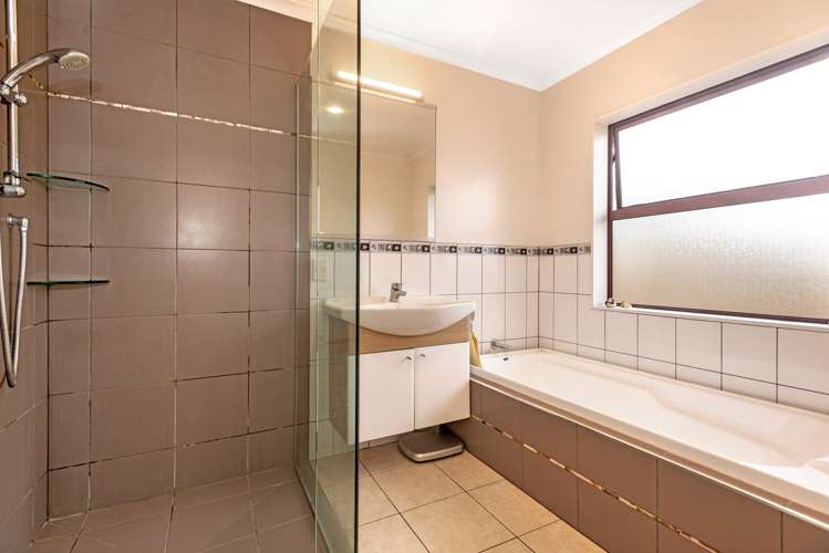 7 Westpark Place Lytton West_16