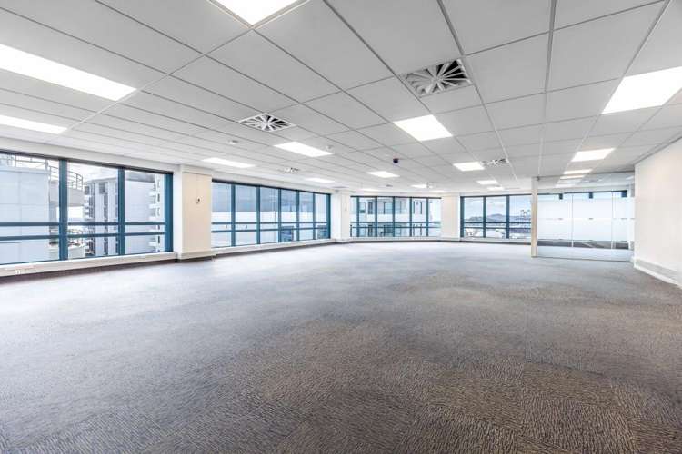 50 Anzac Ave City Centre_24