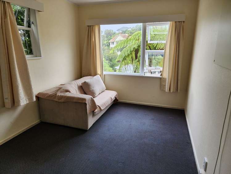 Lower Flat/10A Norna Crescent Kelburn_11