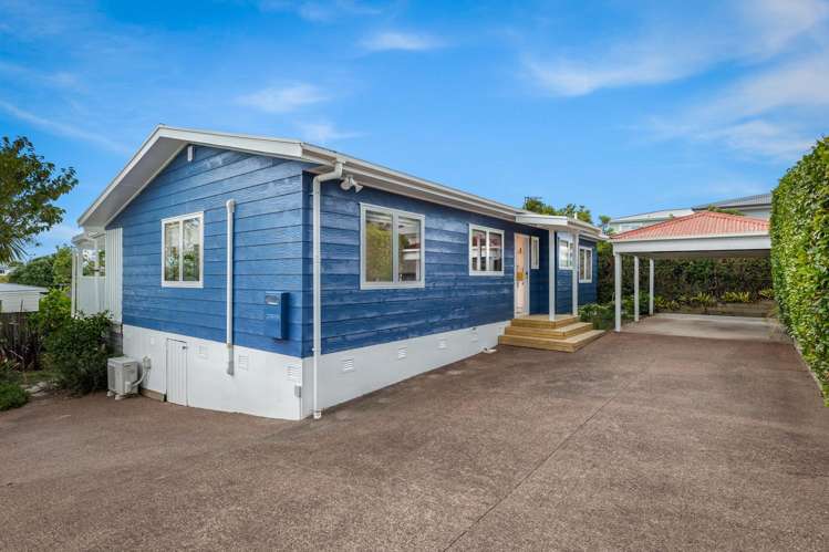 1/32 Neil Avenue Te Atatu Peninsula_1
