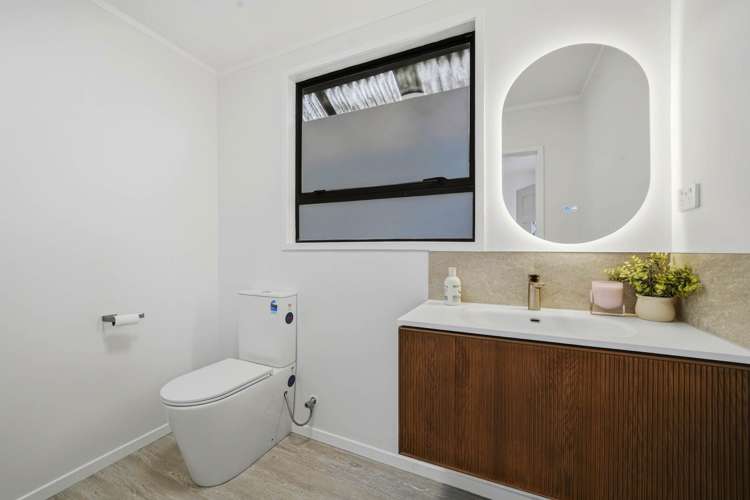 1/15 Fairfax Avenue Northcote_13