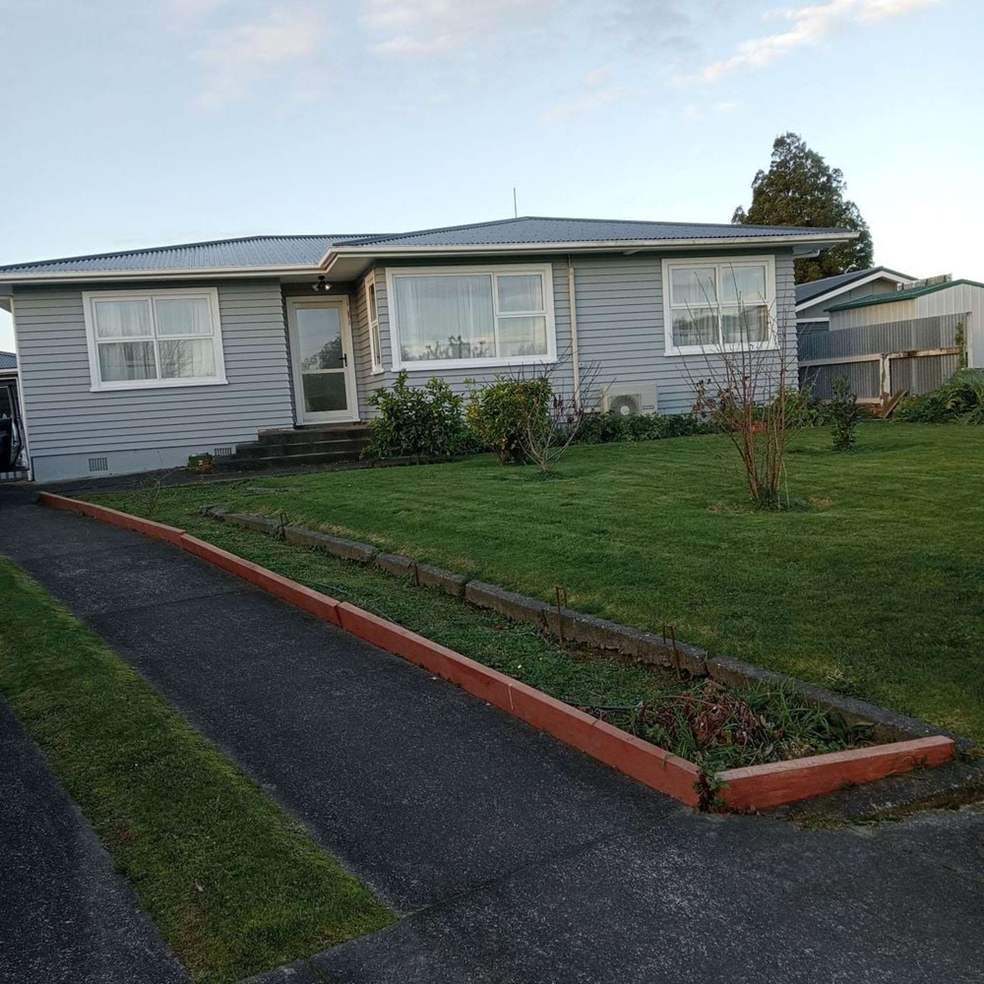 8 Greenock Place Awapuni_0