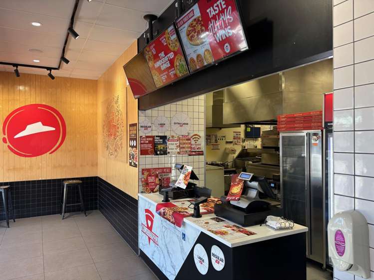 156-166 Main Street Upper Hutt Central_15