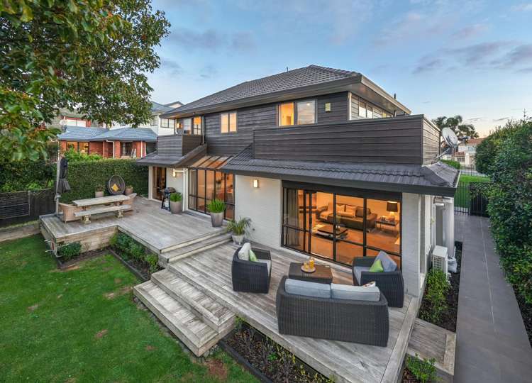 202 Whitford Road Shamrock Park_23