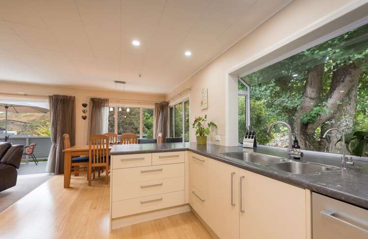 67 The Ridgeway Stoke_11