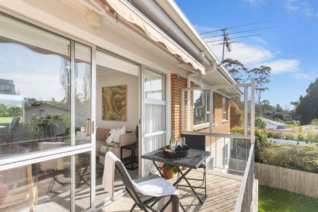 2/15a Oates Road Glen Eden_1