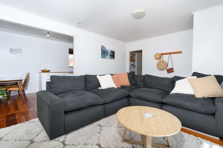 17 Chorley Avenue Massey_8