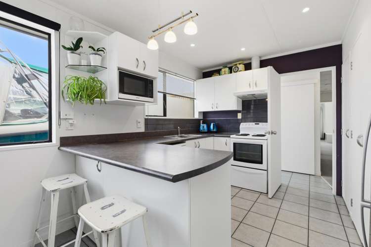 27 Sylvania Drive Matua_2