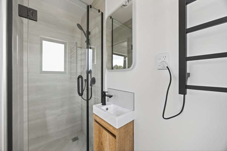 Lot1,2&3/18 Woodglen Road Glen Eden_16