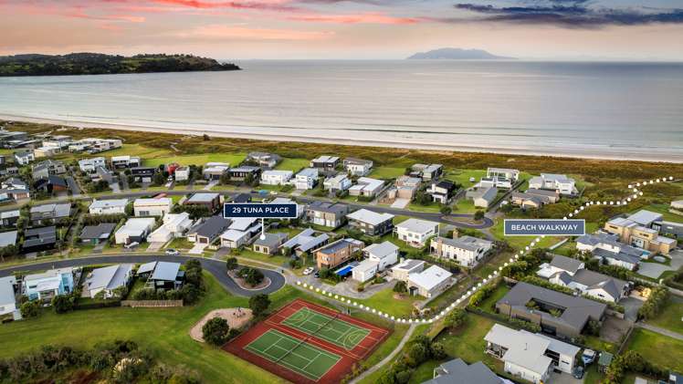 29 Tuna Place Omaha_13