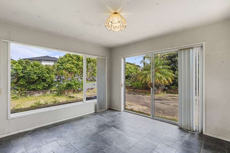 35 Meadway Sunnyhills_13
