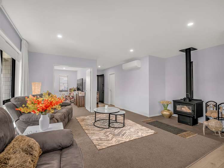 1 Mary Place Darfield_11