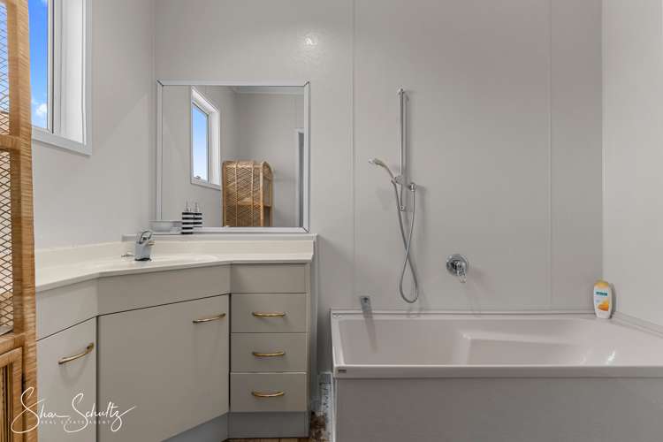 30 Bickerstaffe Road Maungaturoto_16