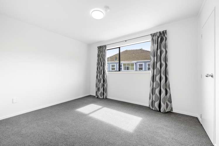 16A Watkins Grove Taita_10