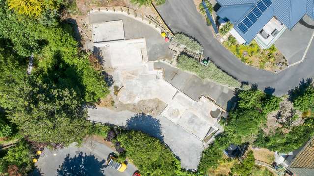 1-2/42F Valley Road Cashmere Hills_2