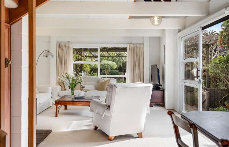 3/23 Eastern Beach Road Eastern Beach_4