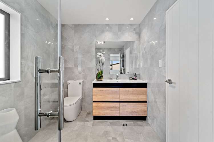 96d Triangle Road Massey_7