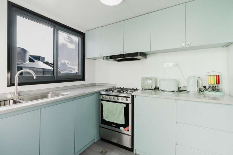 170 Foster Road Temple View_47