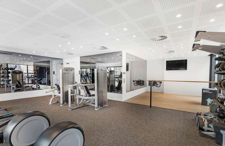 4506/10 Commerce Street City Centre_23