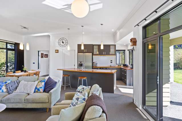 Rare Waipa River Retreat