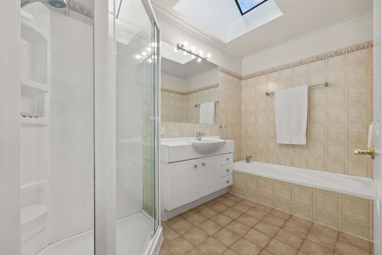 16 Cranbrook Grove Waikanae_19