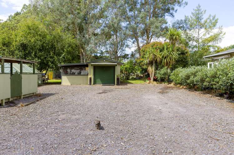 312 Whangamata Road Kinloch_26