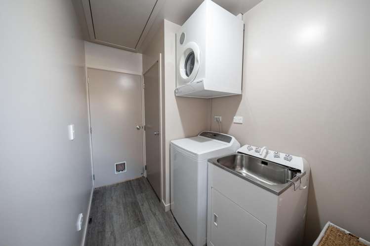 13 Talboys Drive Winton_18