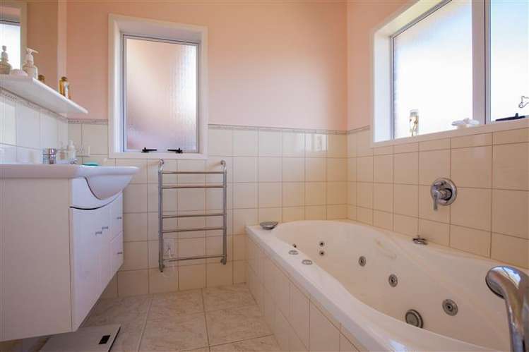 383 Devon Street West Lynmouth_12