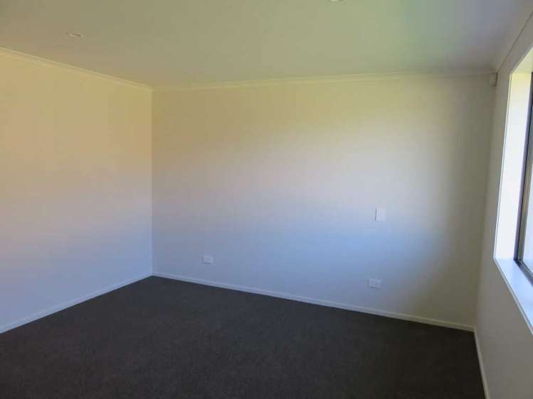 16 Kennedy Lane Hamilton East_5