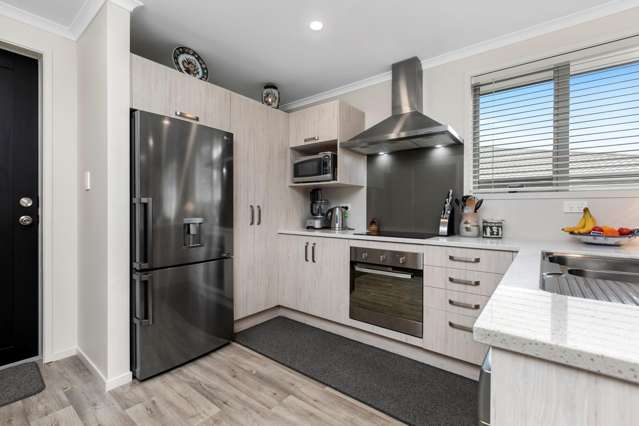 8/162 Waihi Road Judea_2