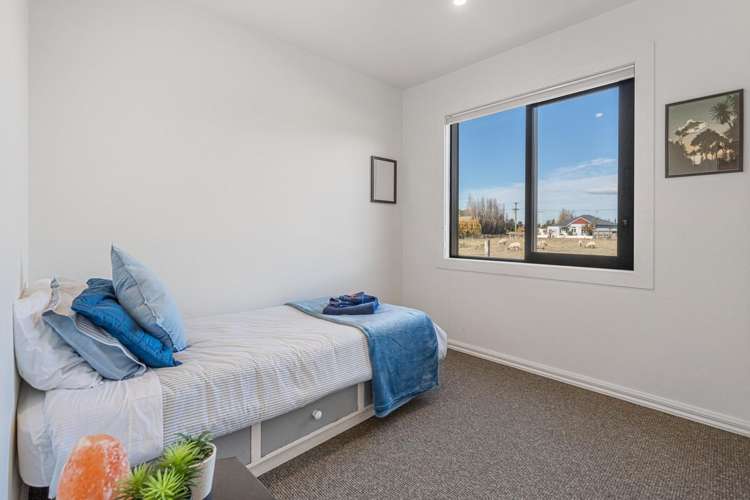 4 Bank Avenue Middlemarch_19