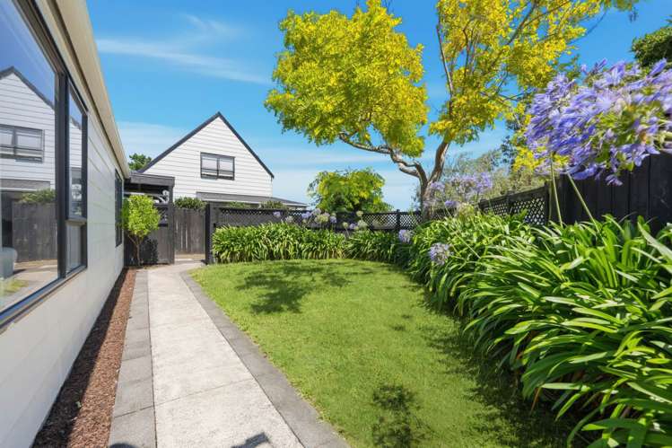 2/195 Abbotts Way Remuera_19