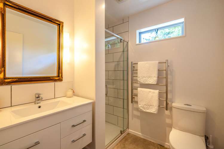 162 Ocean View Road Oneroa_22