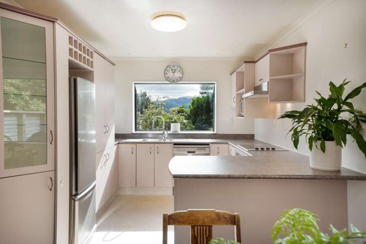 195 Holborn Drive Stokes Valley_2