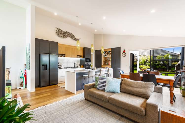 61 Siren Street Wainui_6