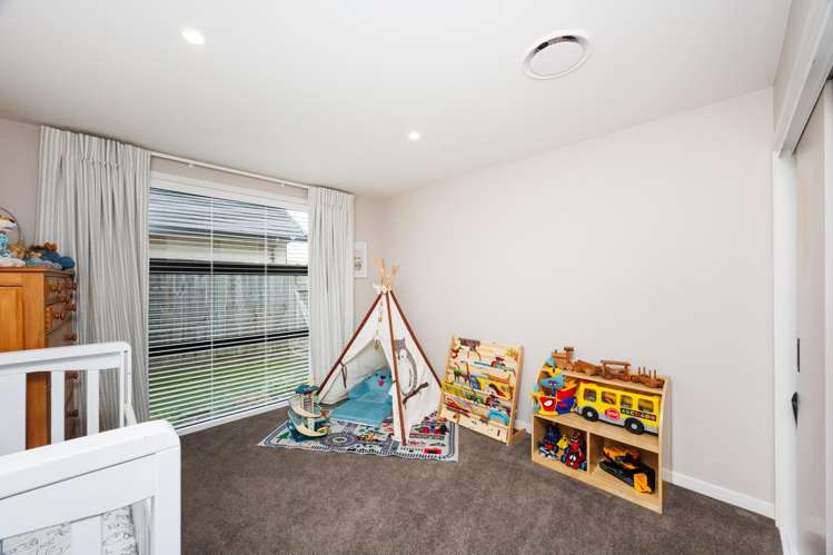 4 Sardinia Grove Fitzherbert_23