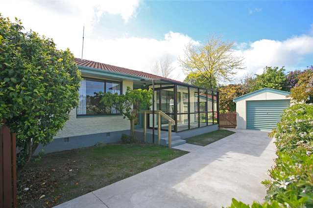 2/8a School Road Halswell_1