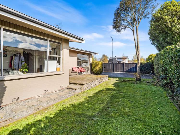 47 West Belt Lincoln_17