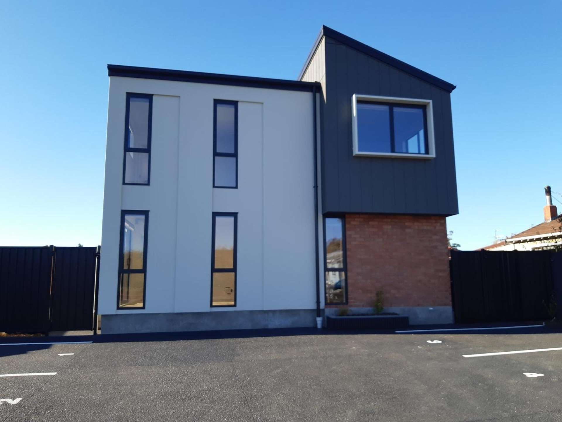 1/101 MacKenzie Avenue 1502_0