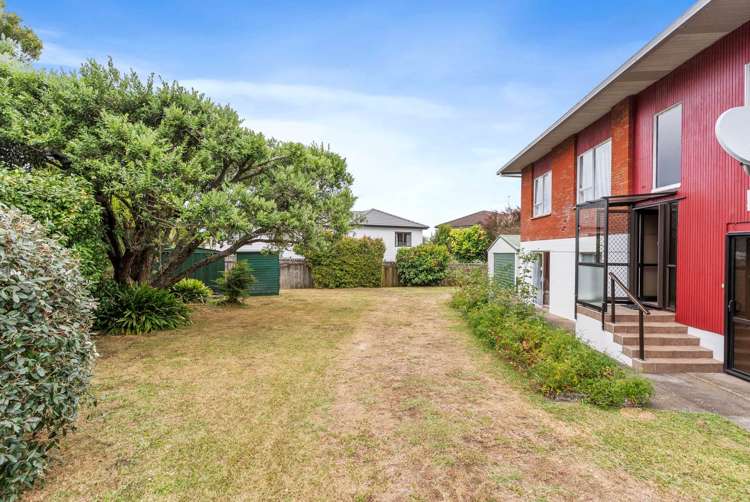 8 Kowhai Road Campbells Bay_17